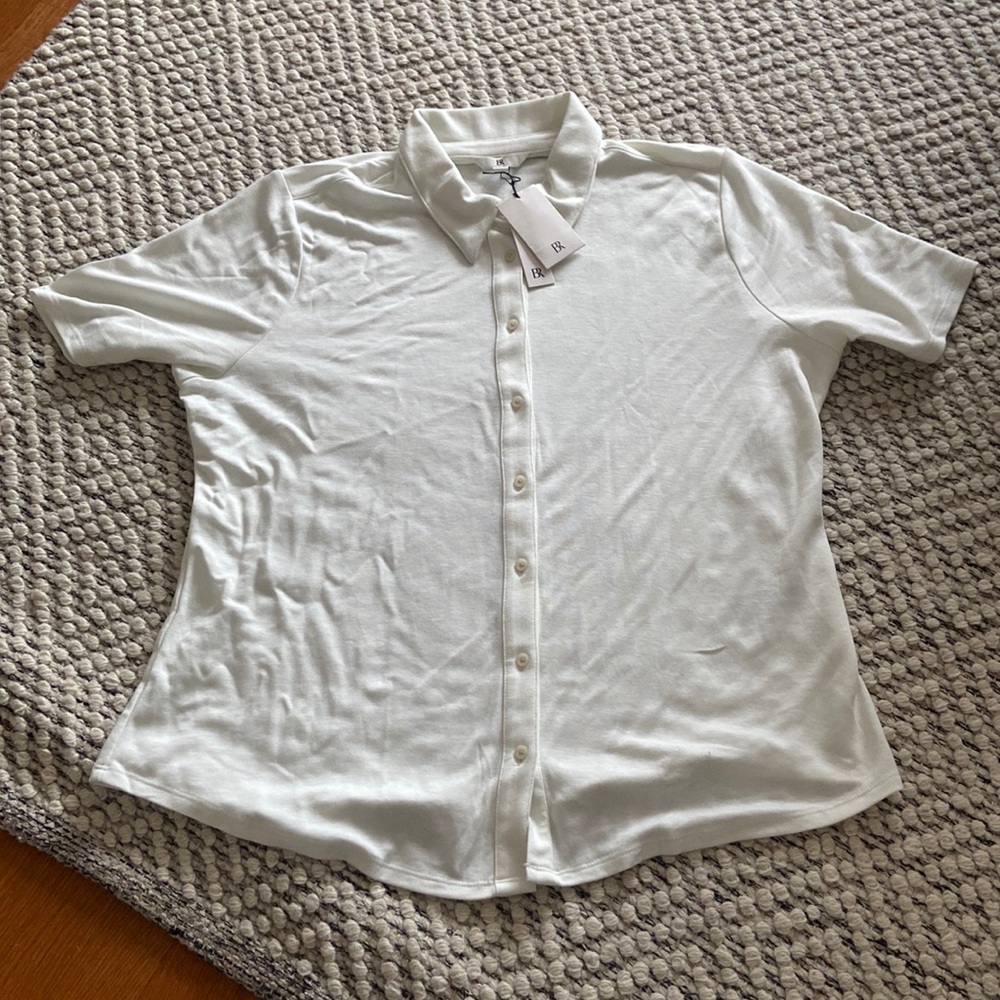 Brand new banana republic classic polo. New with tags on